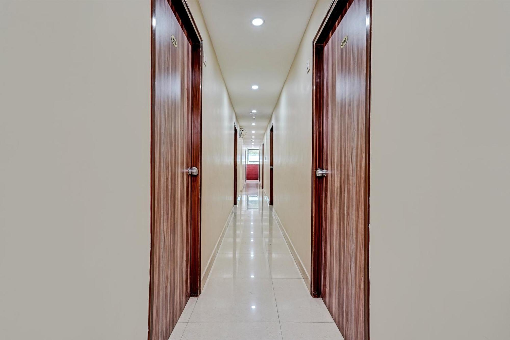 Hotel O Maruthi Residency Бангалор Экстерьер фото